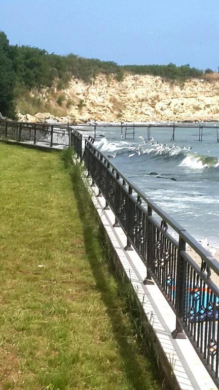 Akrotiriya Sea View Apartment Nesebar Bagian luar foto
